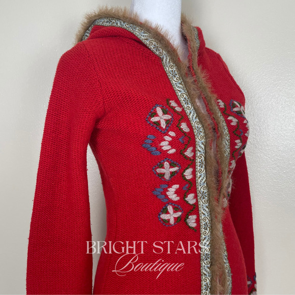 Rare Vintage Hooded Cardigan ASO Willow Rosenberg BtVS Red Embroidered Knit - Picture 9 of 13